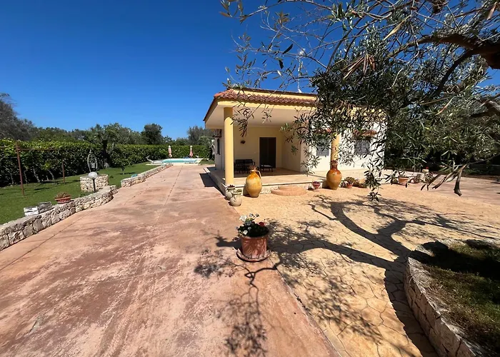 Villa Pergola San Michele Salentino